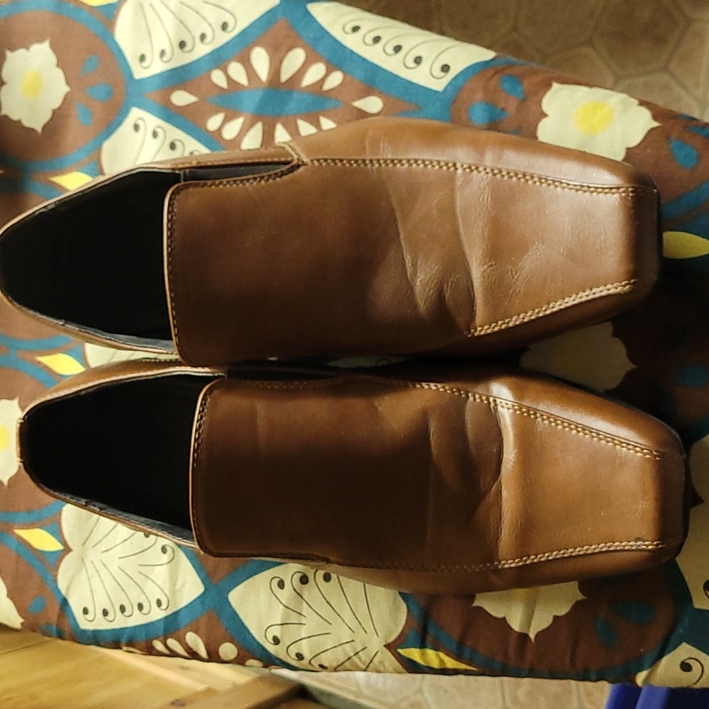 Size 10 tan dress shoes Call it Spring